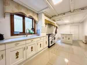 Photo 11- click for photo gallery